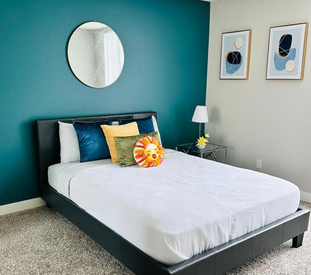 Universal 8 Min Drive Two Bedroom With Free Parking * Los Angeles